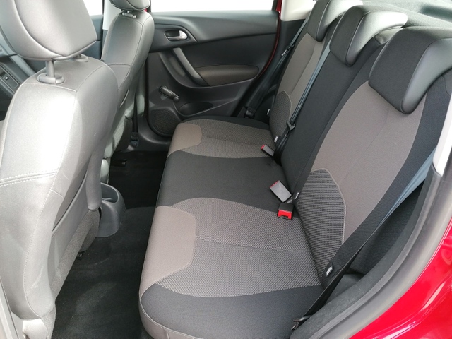 Citroen Citroën C3 1.2 82ch Confort + ATTELAGE +TOIT PANO