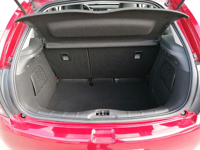 Citroen Citroën C3 1.2 82ch Confort + ATTELAGE +TOIT PANO