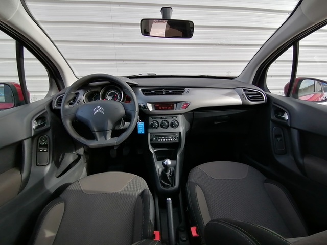 Citroen Citroën C3 1.2 82ch Confort + ATTELAGE +TOIT PANO