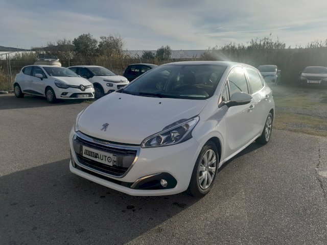 Peugeot Peugeot 208 Business R  1.6 BlueHDi 100 S&S Active 5p
