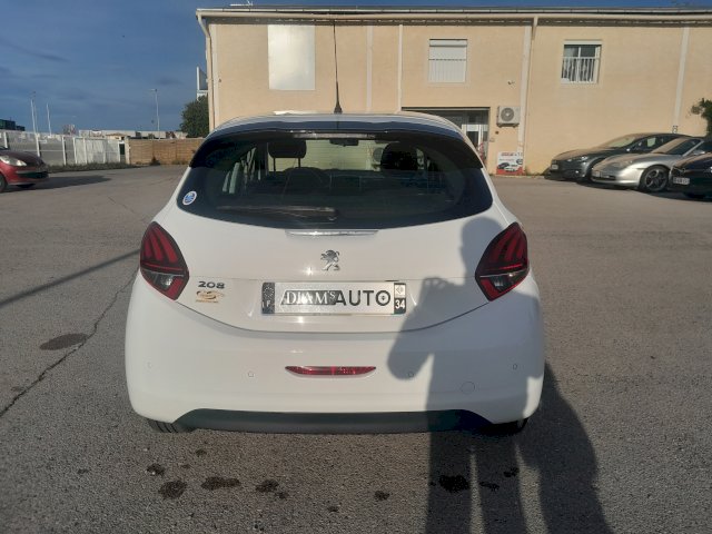 Peugeot Peugeot 208 Business R  1.6 BlueHDi 100 S&S Active 5p