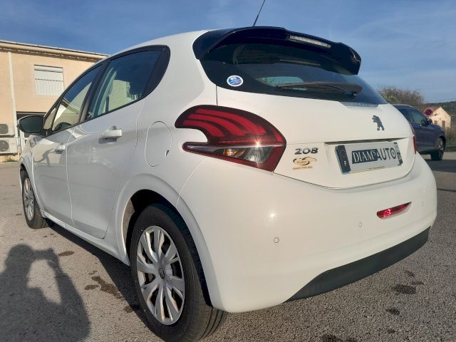 Peugeot Peugeot 208 Business R  1.6 BlueHDi 100 S&S Active 5p