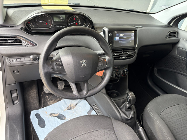 Peugeot 208 Affaire Premium Pack