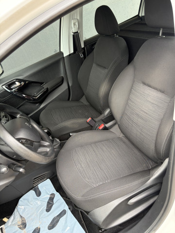 Peugeot 208 Affaire Premium Pack