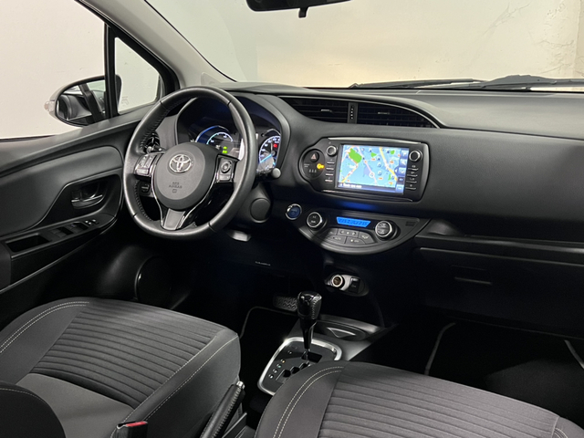 Toyota Toyota Yaris III HSD 100h Dynamic 5p