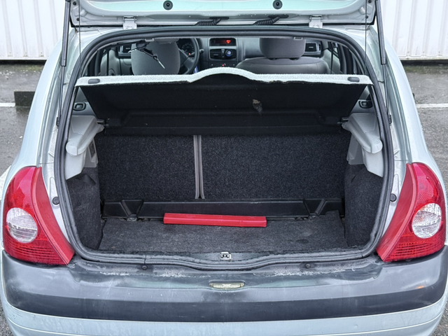 Renault Renault Clio II (B/C65) 1.2 16v 75ch Authentique 5p