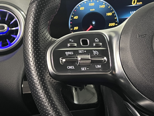 Mercedes-Benz Mercedes-Benz Classe GLA 200 163ch AMG Line 7G-DCT
