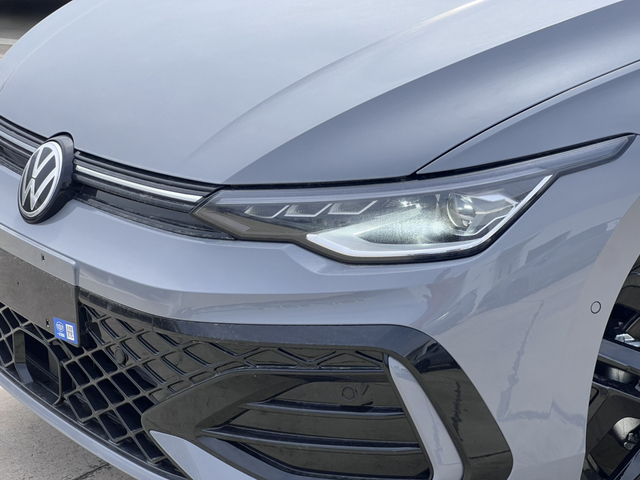 Volkswagen Volkswagen Golf VIII 8.5 R-Line 1.5 300TSI 160 7DSG