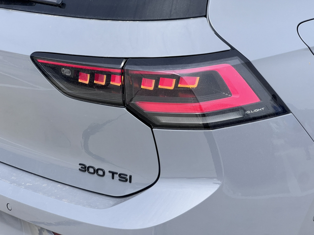 Volkswagen Volkswagen Golf VIII 8.5 R-Line 1.5 300TSI 160 7DSG