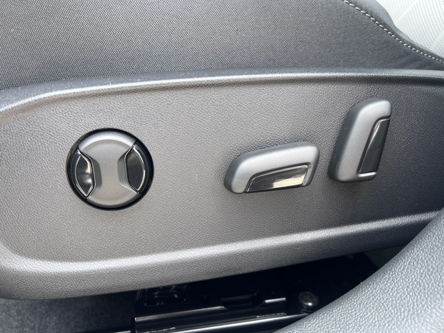 Volkswagen Volkswagen Golf VIII 8.5 R-Line 1.5 300TSI 160 7DSG