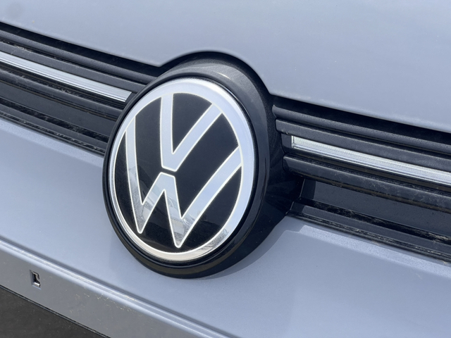 Volkswagen Volkswagen Golf VIII 8.5 R-Line 1.5 300TSI 160 7DSG