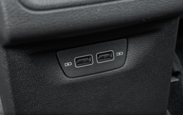 Volkswagen Volkswagen Golf VIII 8.5 R-Line 1.5 300TSI 160 7DSG