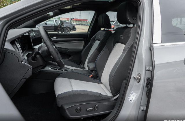 Volkswagen Volkswagen Golf VIII 8.5 R-Line 1.5 300TSI 160 7DSG