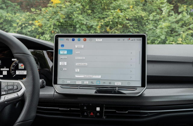 Volkswagen Volkswagen Golf VIII 8.5 R-Line 1.5 300TSI 160 7DSG