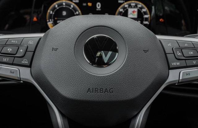 Volkswagen Volkswagen Golf VIII 8.5 R-Line 1.5 300TSI 160 7DSG