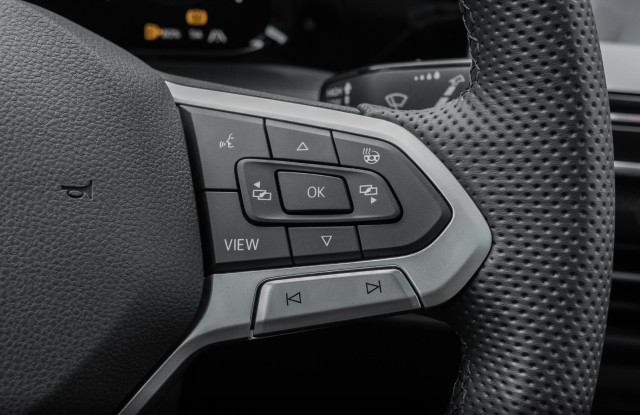 Volkswagen Volkswagen Golf VIII 8.5 R-Line 1.5 300TSI 160 7DSG