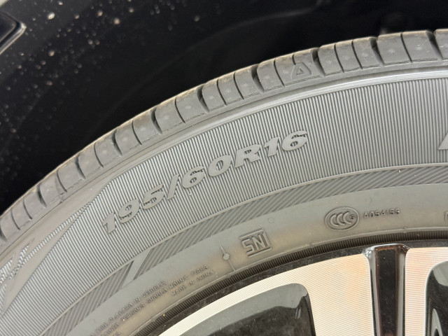 Kia KX1 DLX 1.4 100ch