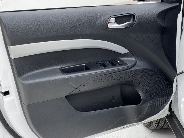 Kia KX1 DLX 1.4 100ch