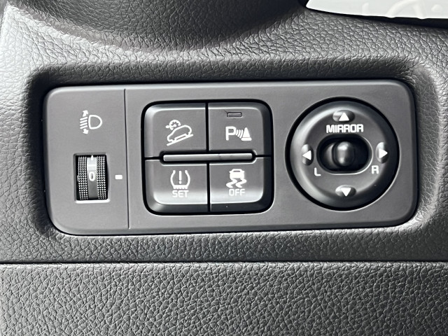 Kia KX1 DLX 1.4 100ch