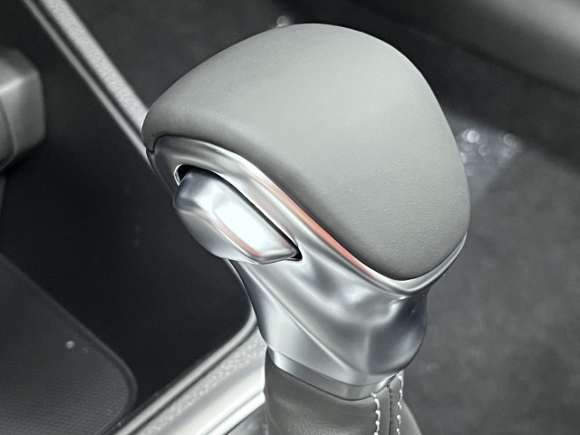 Kia KX1 DLX 1.4 100ch