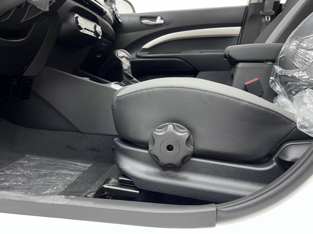 Kia KX1 DLX 1.4 100ch