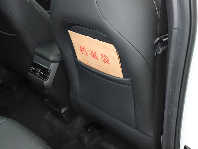 GEELY GEELY Coolray Binyue L 1.5TD 181ch DCT Starlight