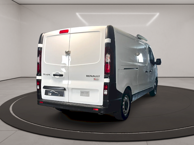Renault Renault Trafic L2H1 130 GRAND CONFORT - TVA RÉCUPÉRABLE - 16 490 € HT