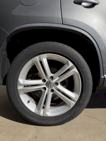 Volkswagen Volkswagen Tiguan 2.0 TDI 140 R Exclusive 4Motion