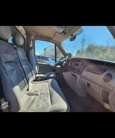 RENAULT Renault Master II 2.5 dCi120 Combi L2H2 3t5