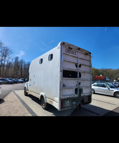 RENAULT Renault Master II 2.5 dCi120 Combi L2H2 3t5