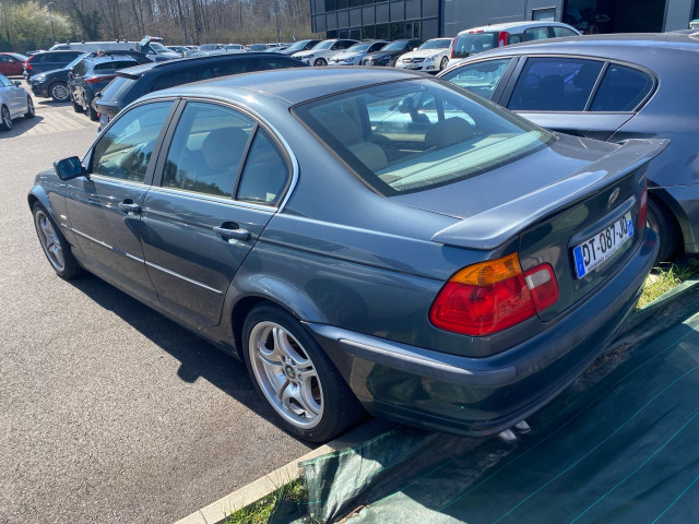 BMW BMW Série 3 IV (E46) 330d 183ch