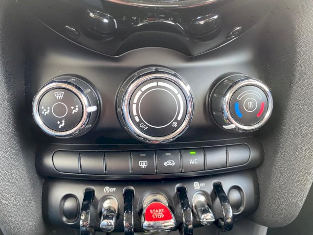 MINI Mini II (F56) Cooper D