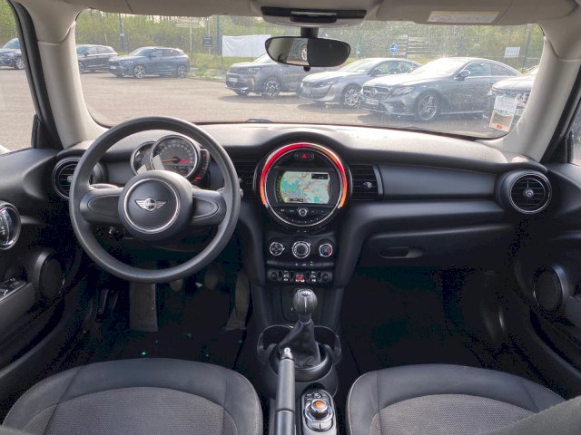 MINI Mini II (F56) Cooper D