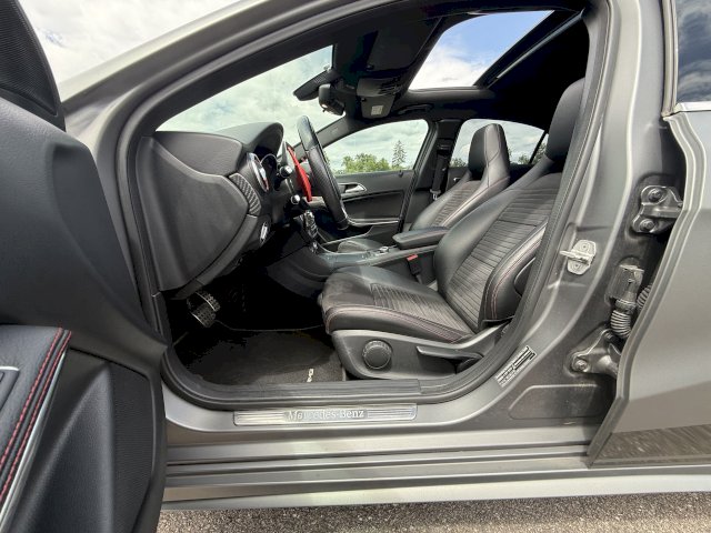 MERCEDES Mercedes-Benz Classe A III (W176) 180 d Fascination 7G-DCT