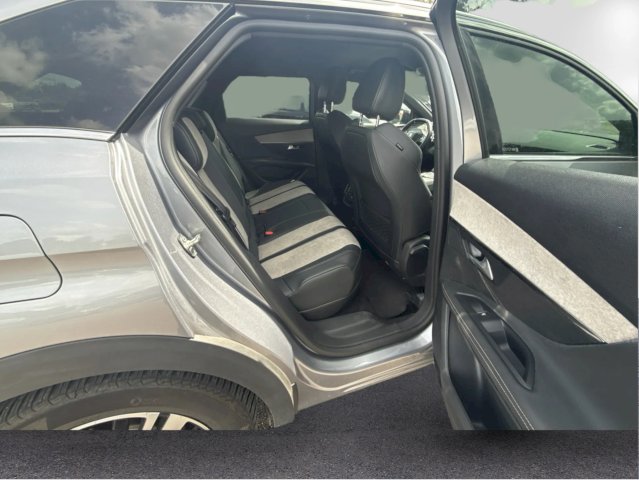 PEUGEOT 3008 II Hybrid4 300 GT Pack