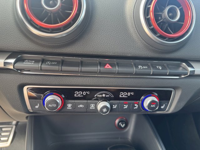 AUDI Audi A3 III 2.0 TDI 150ch FAP Ambiente S tronic 6