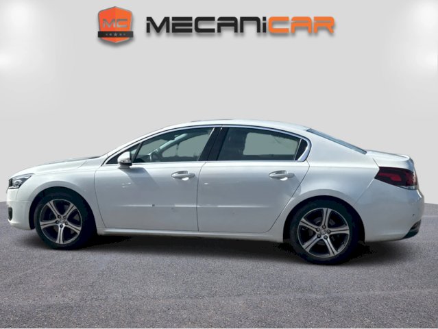 PEUGEOT 508 2.0 hdi 180ch Féline EAT6 / Carnet Complet