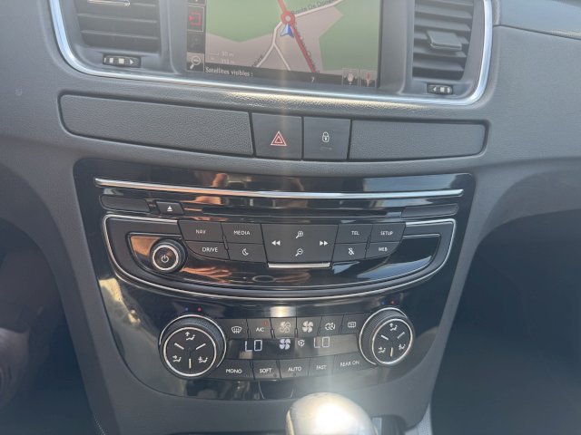 PEUGEOT 508 2.0 hdi 180ch Féline EAT6 / Carnet Complet