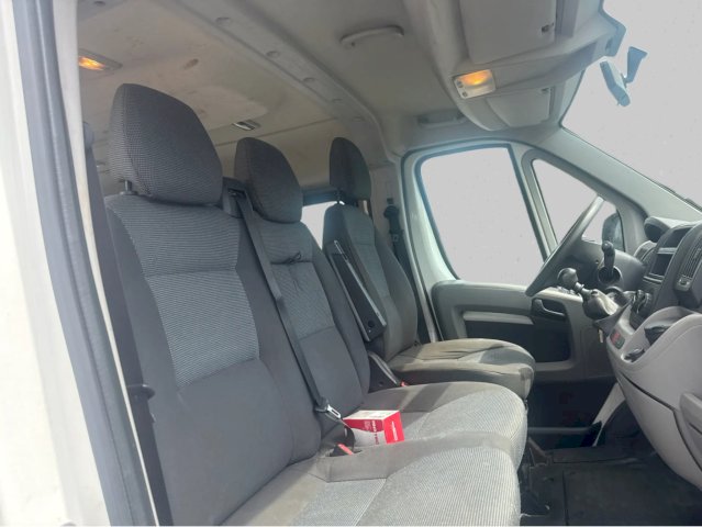 PEUGEOT Peugeot Boxer  2.2 HDi 100 Combi Cft 9 Places