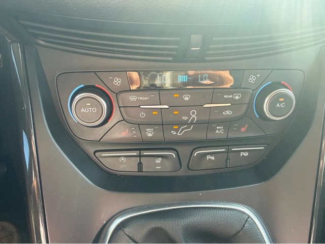 FORD Ford Kuga II 2.0 TDCi 150ch Stop&Start Titanium 4x2