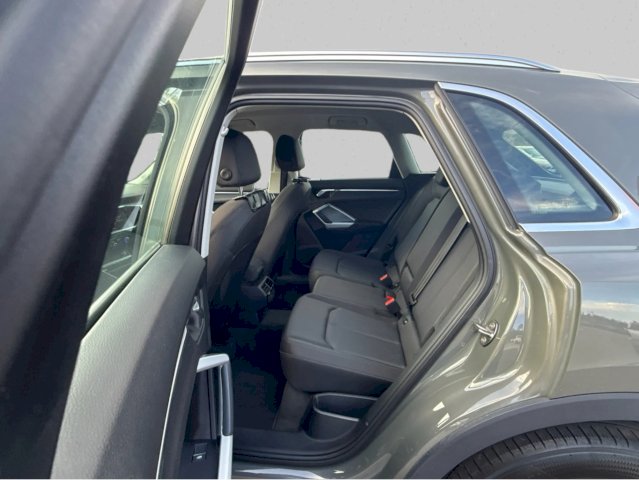 AUDI Audi Q3 35 TDI 150ch Design quattro / 1ere Main suivi Complet