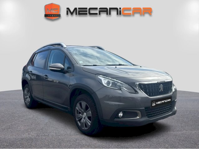 PEUGEOT Peugeot 2008 BlueHDi 100ch Signature / Premiere Main