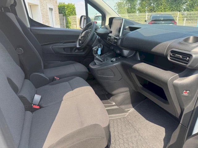PEUGEOT Peugeot Partner 1.5 BLUEHDI 75CH STANDARD GRIP CONTROL