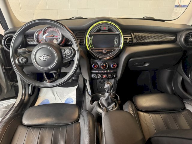 Mini Mini Mini f55 COOPER SD 170 / origine France / entretien suivi 