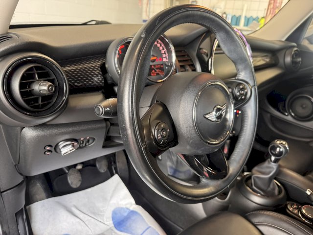 Mini Mini Mini f55 COOPER SD 170 / origine France / entretien suivi 