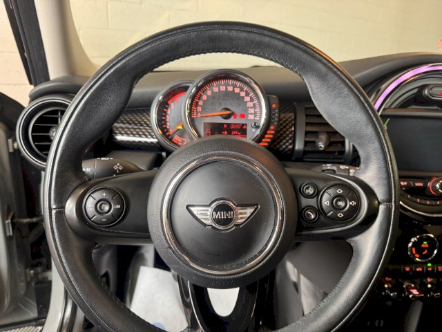 Mini Mini Mini f55 COOPER SD 170 / origine France / entretien suivi 