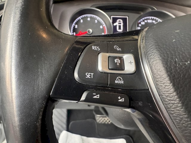 Volkswagen Volkswagen Golf VII 1.2 TSI 110ch BlueMotion Technology Confortline DSG7 3p