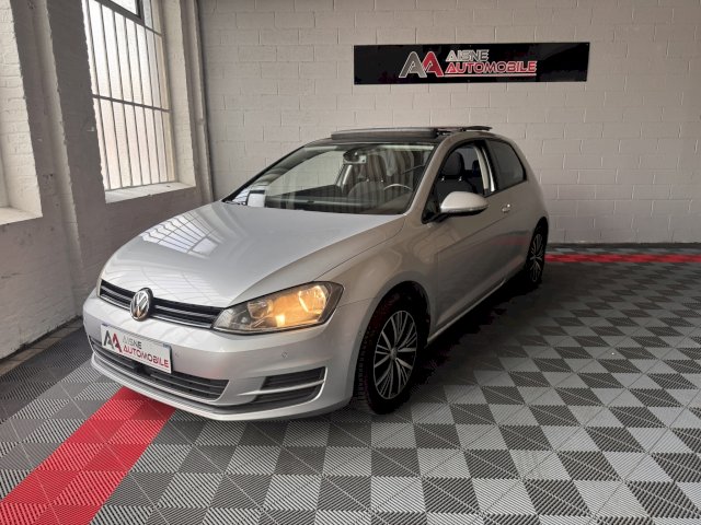 Volkswagen Volkswagen Golf VII 1.2 TSI 110ch BlueMotion Technology Confortline DSG7 3p