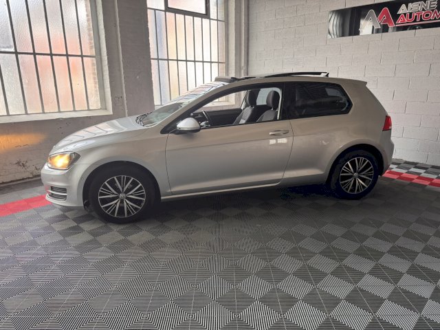 Volkswagen Volkswagen Golf VII 1.2 TSI 110ch BlueMotion Technology Confortline DSG7 3p