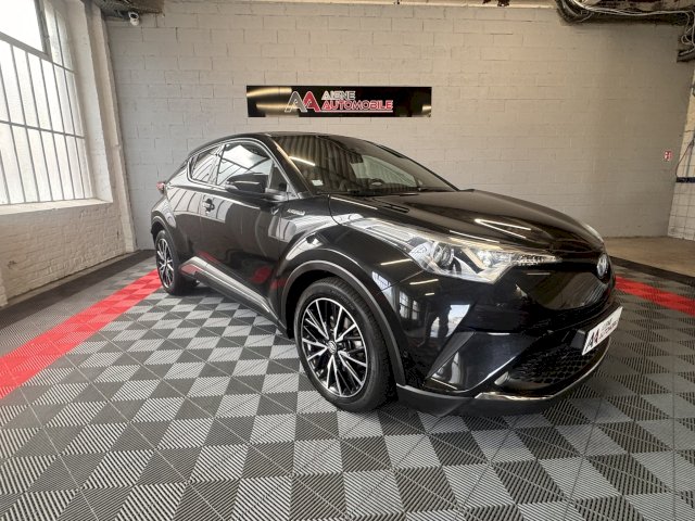 Toyota Toyota C-Hr 122h Distinctive 2WD E-CVT